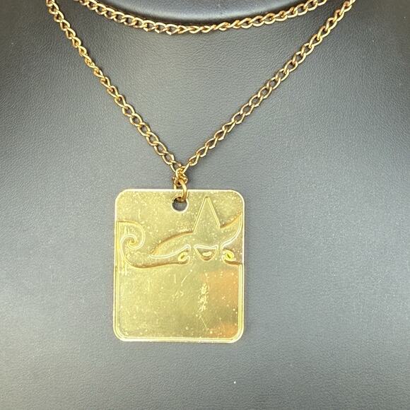 Wicked The Musical Defying Gravity Necklace Charm Pendant Green Rhinestone - Picture 4 of 6